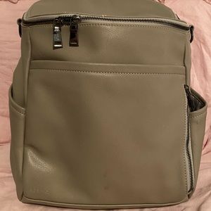 Azaria Stone La Mère